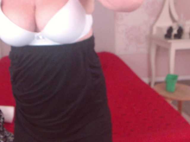 AlanaRichards live cam on BongaCams