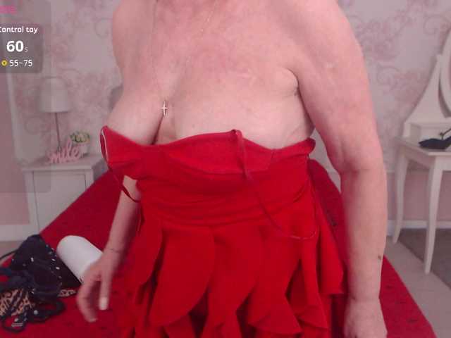 AlanaRichards live cam on BongaCams