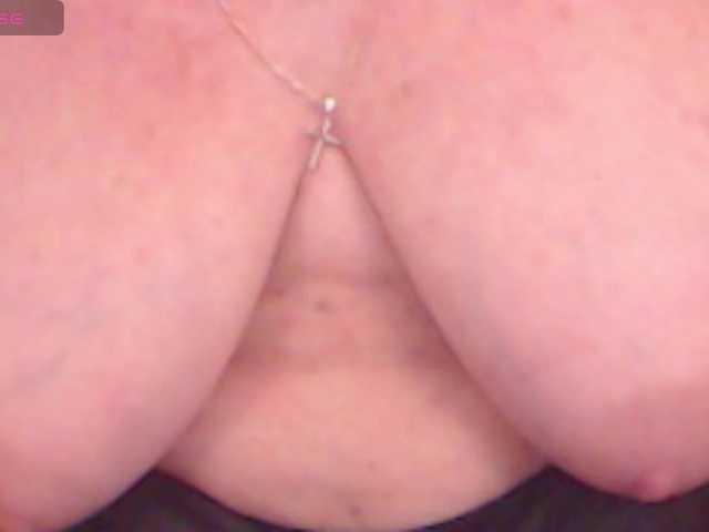 AlanaRichards live cam on BongaCams