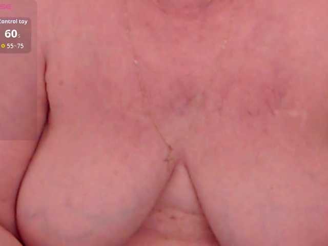 AlanaRichards live cam on BongaCams
