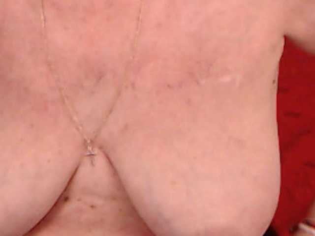 AlanaRichards, live now on BongaCams