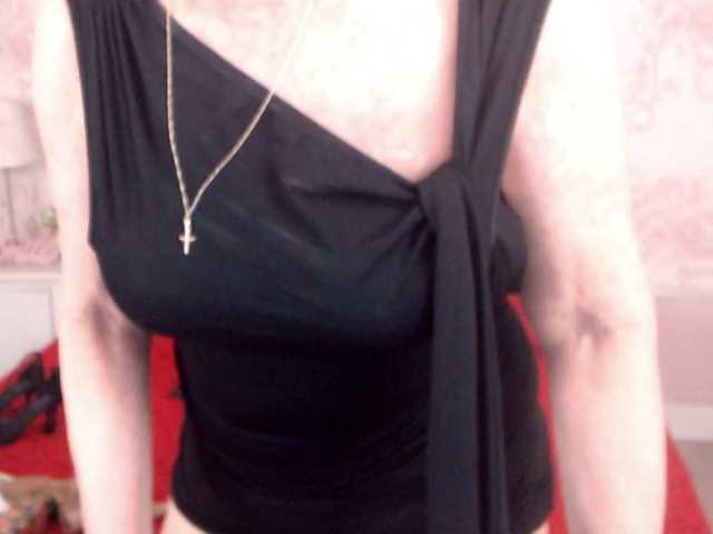 AlanaRichards live cam on BongaCams