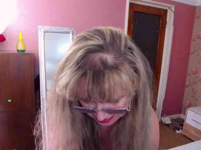LadyMariahx webcam