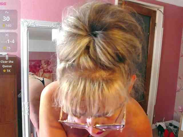 LadyMariahx webcam