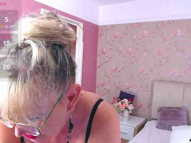 LadyMariahx webcam