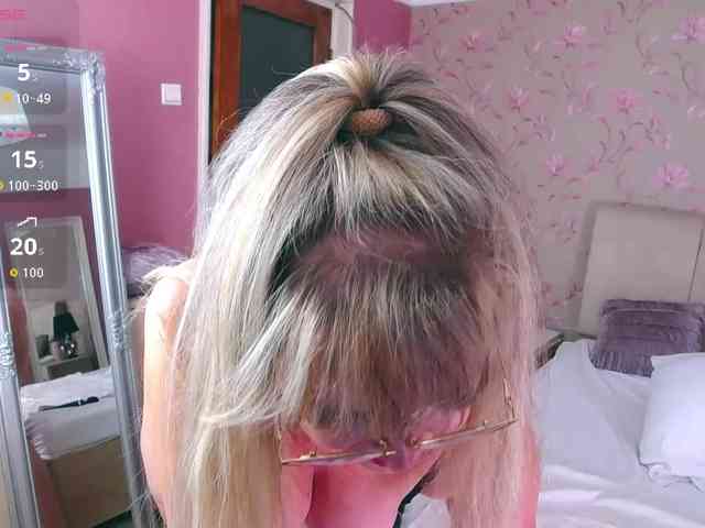 LadyMariahx webcam