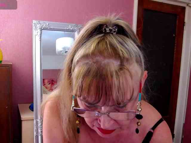 LadyMariahx webcam