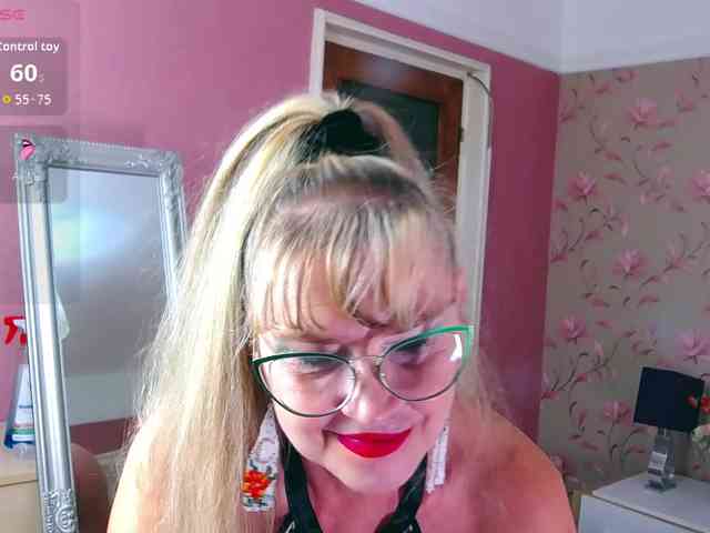 LadyMariahx webcam