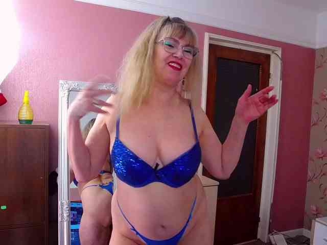 LadyMariahx webcam