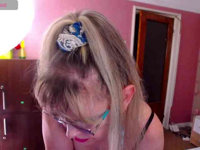 LadyMariahx webcam