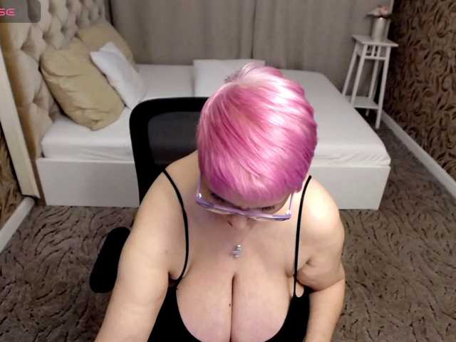 LadyLibely live cam on BongaCams