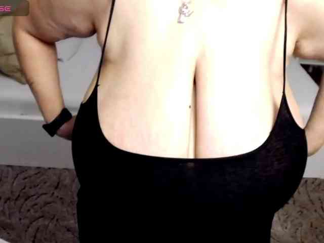LadyLibely webcam
