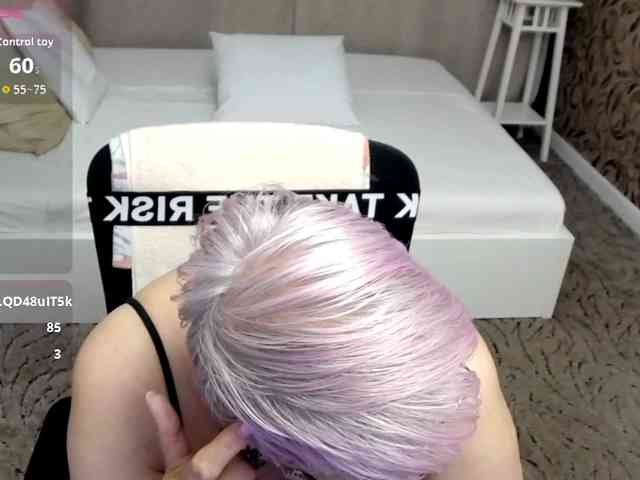 LadyLibely webcam
