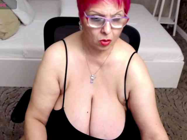 LadyLibely webcam
