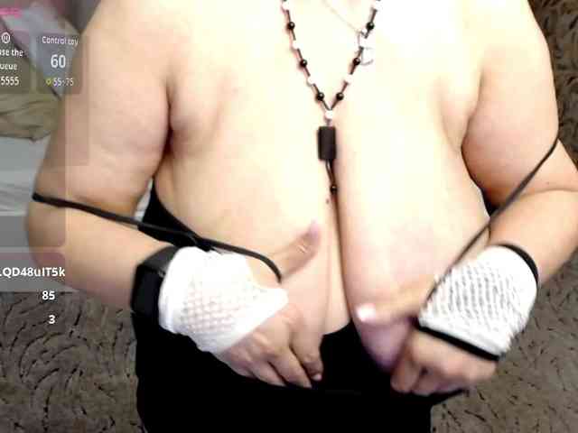 LadyLibely webcam