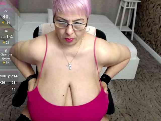 LadyLibely webcam