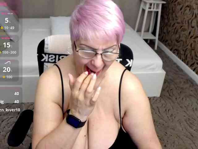 LadyLibely webcam