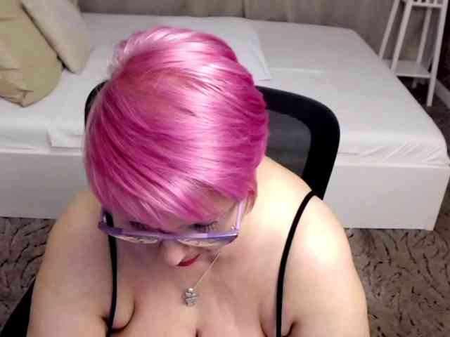 LadyLibely webcam