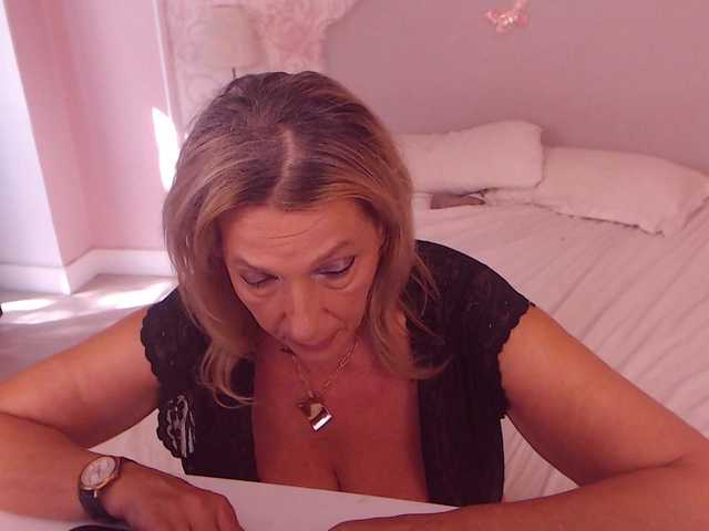 LadyNicole live cam on BongaCams