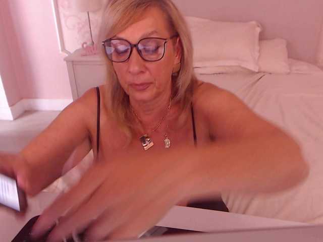 LadyNicole live cam preview