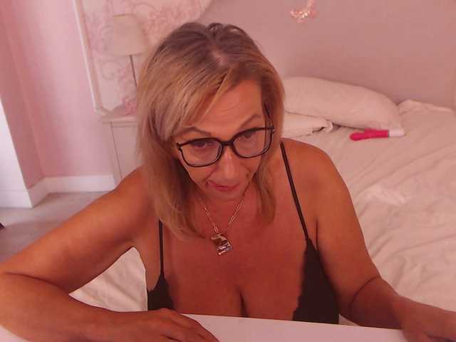 LadyNicole live cam on BongaCams