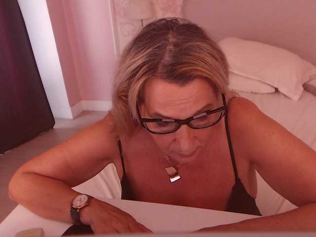 LadyNicole live cam on BongaCams