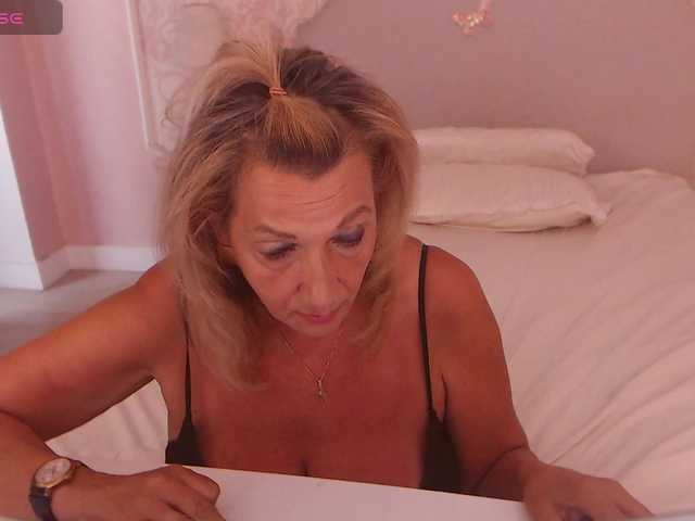 LadyNicole live cam on BongaCams