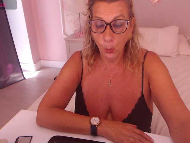 LadyNicole live cam on BongaCams