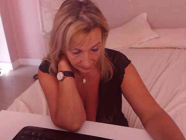 LadyNicole webcam