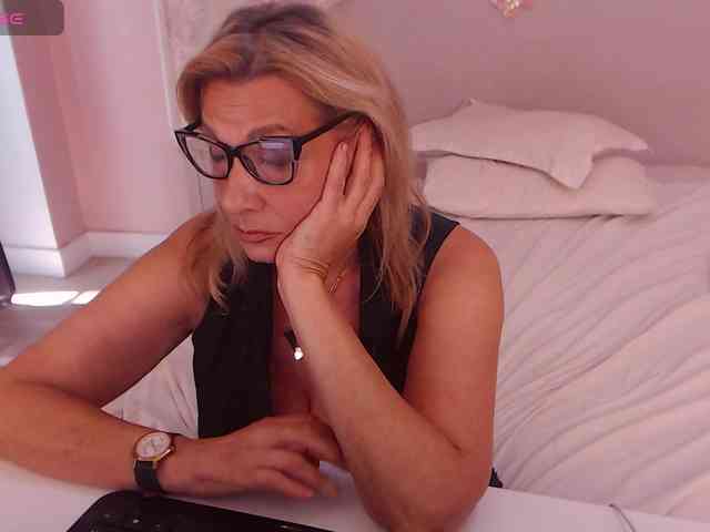 LadyNicole webcam