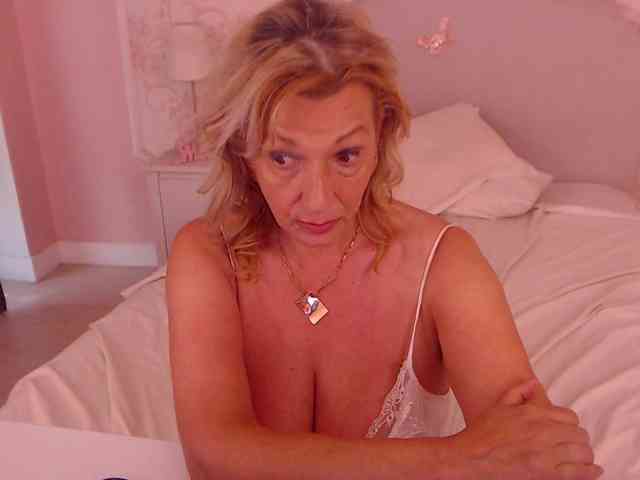 LadyNicole webcam
