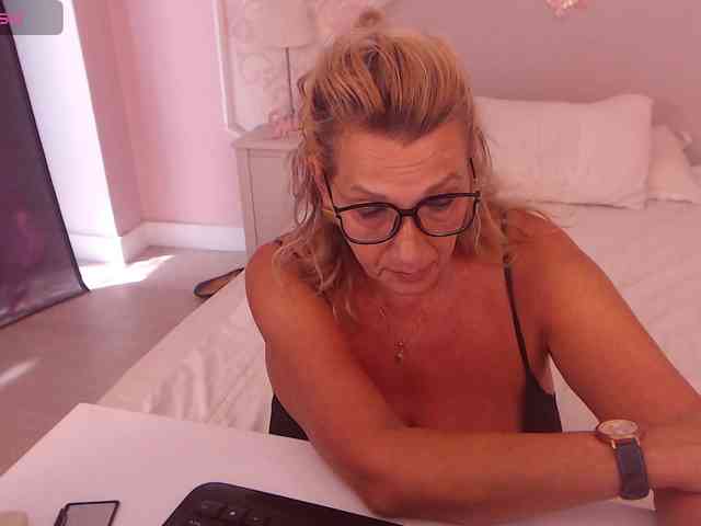LadyNicole webcam