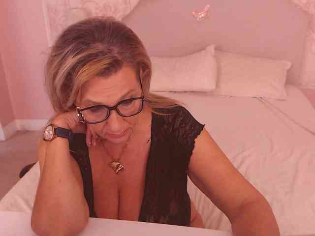 LadyNicole webcam
