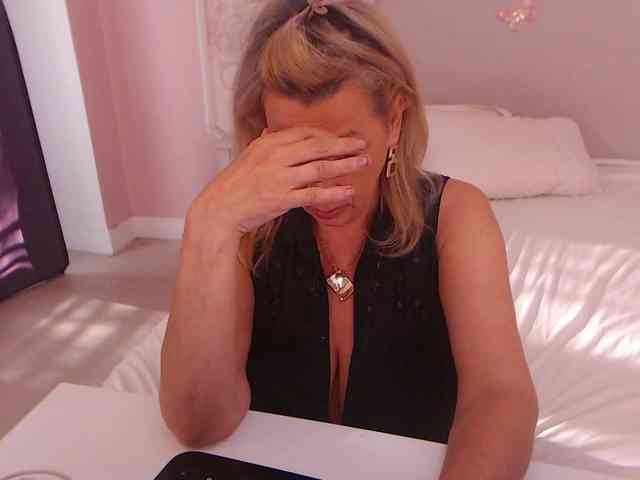 LadyNicole webcam
