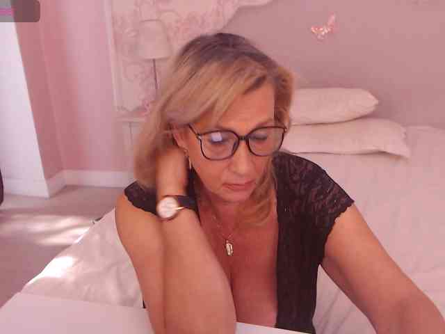 LadyNicole webcam