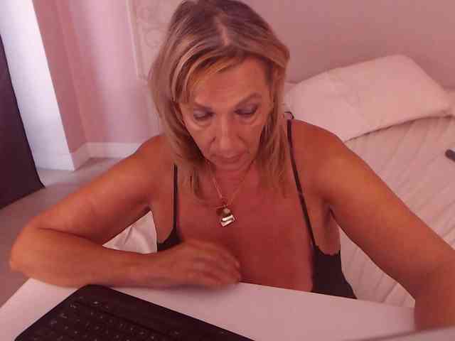 LadyNicole webcam