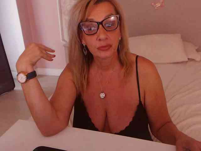 LadyNicole webcam