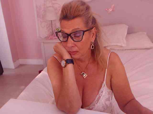 LadyNicole webcam
