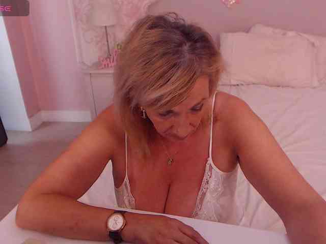 LadyNicole webcam