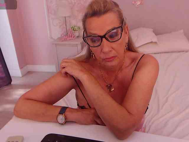 LadyNicole webcam