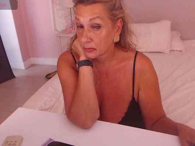 LadyNicole webcam