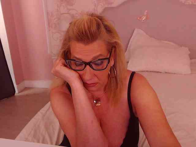 LadyNicole webcam