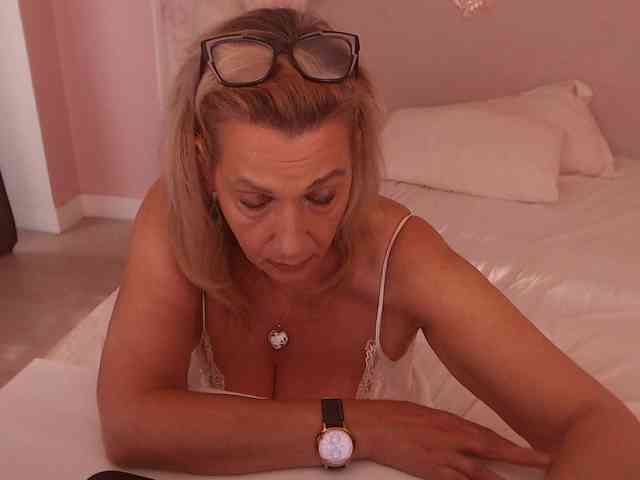 LadyNicole webcam