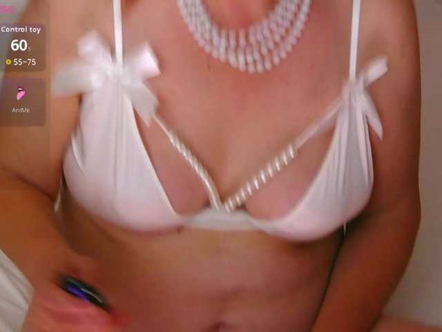 ExoticGiselle live cam on BongaCams