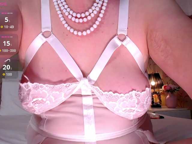 ExoticGiselle live cam on BongaCams
