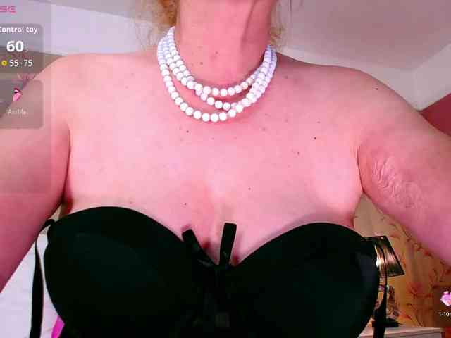 ExoticGiselle webcam