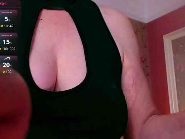 ExoticGiselle webcam