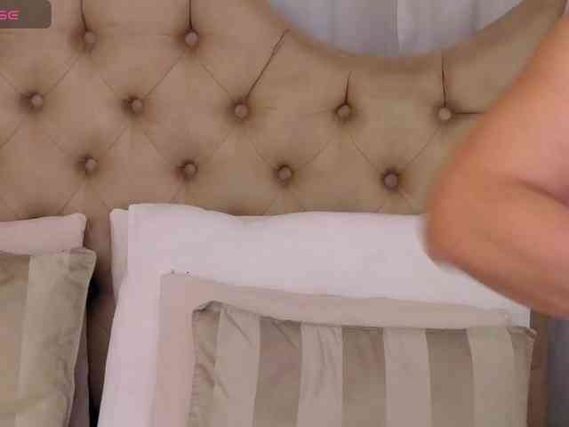 ExoticGiselle webcam
