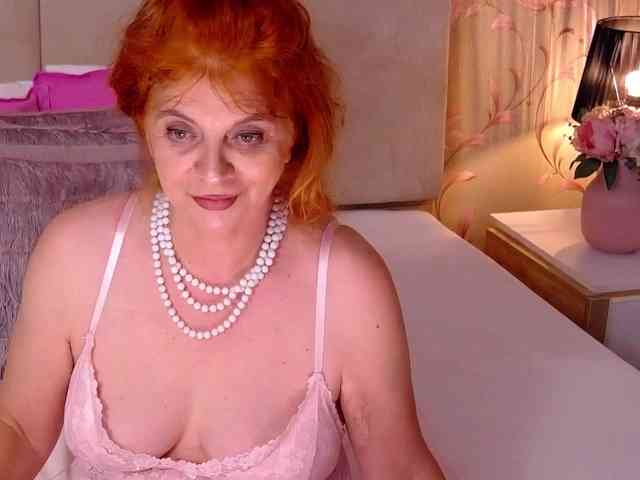 ExoticGiselle webcam