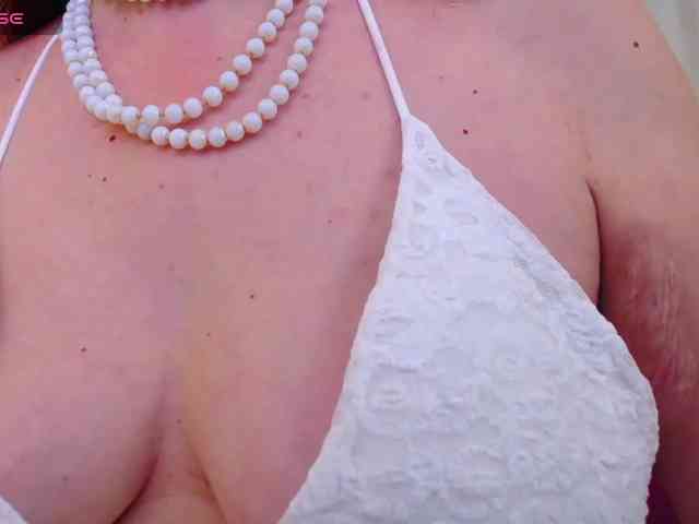 ExoticGiselle webcam